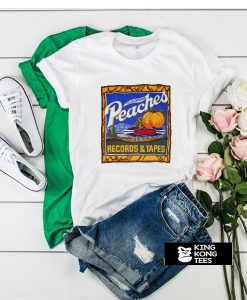 Vintage 1970s Peaches Records & Tapes t shirt