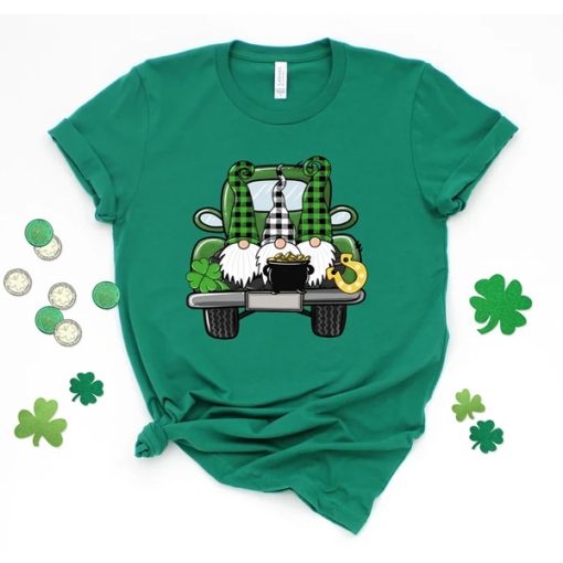 St Patrick's Day Gnomes t shirt